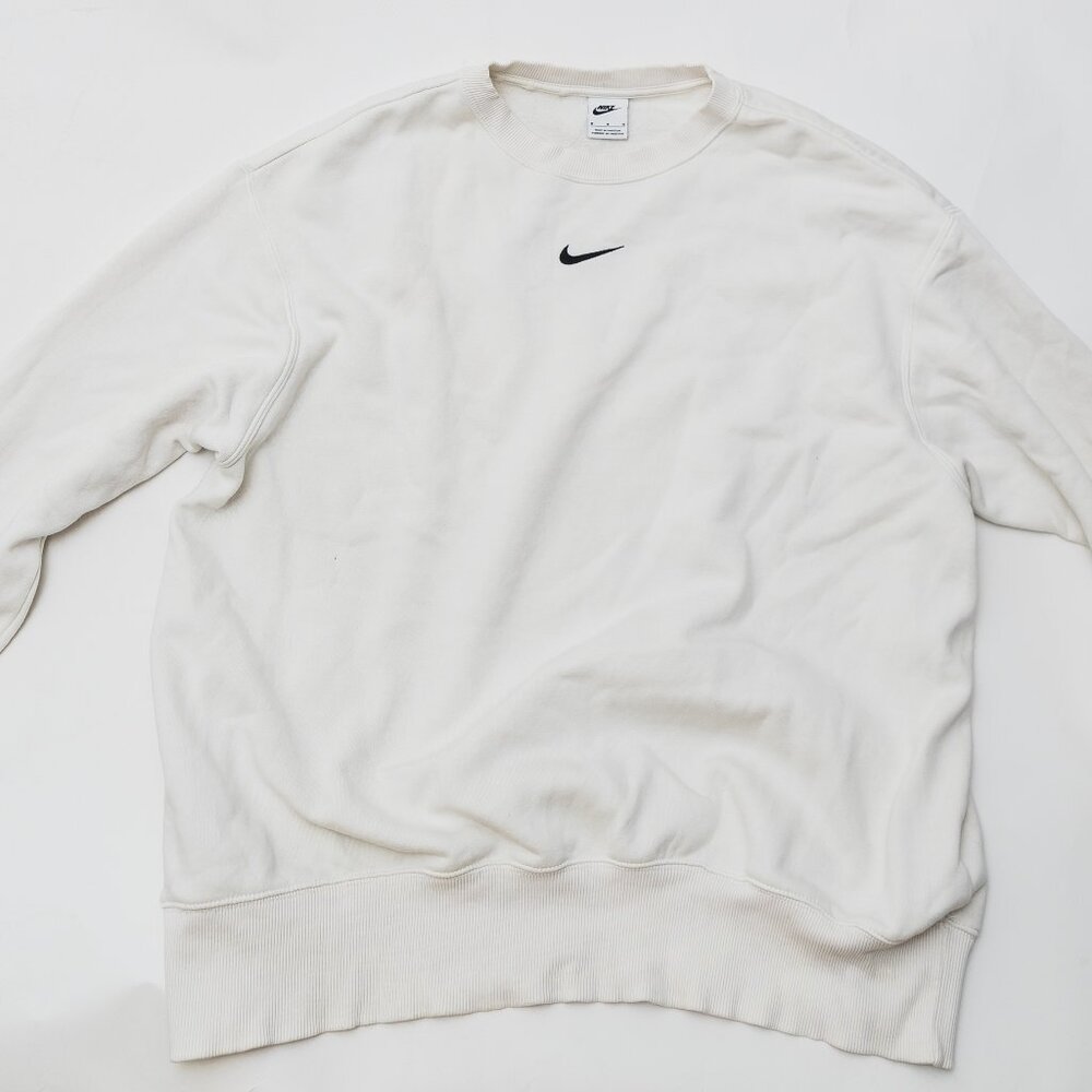 Nike Solo Swoosh Embroidered Crewneck Sweatshirt Off-White Size Medium